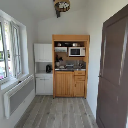 בית נופש Petit De Charme Bichta Eder Magnac-Lavalette-Villars