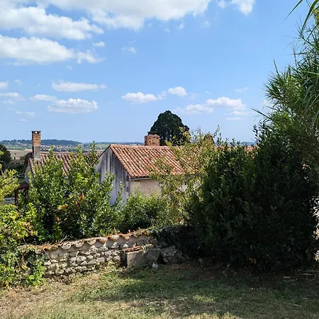 בית נופש Petit De Charme Bichta Eder